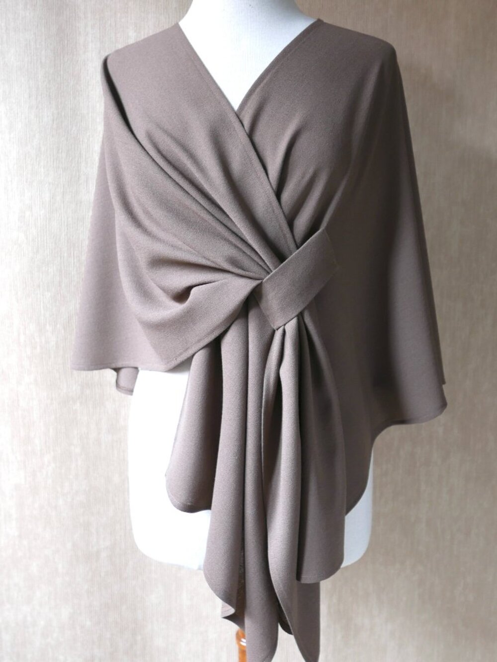 Lightweight Cocoa Wool Crepe Short Cape, Wrap